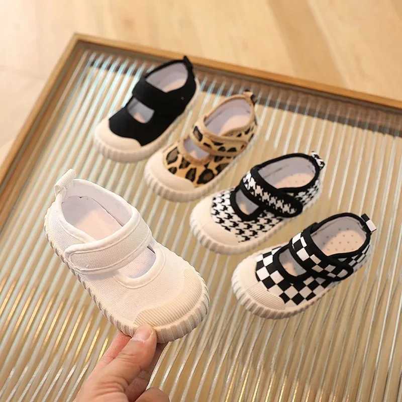 Children Canvas Shoes New Fashion Classic Soft Comfortable Boys Sneakers Girls Casual Shoes Children Skate Shoes Leopard Pattern M240920