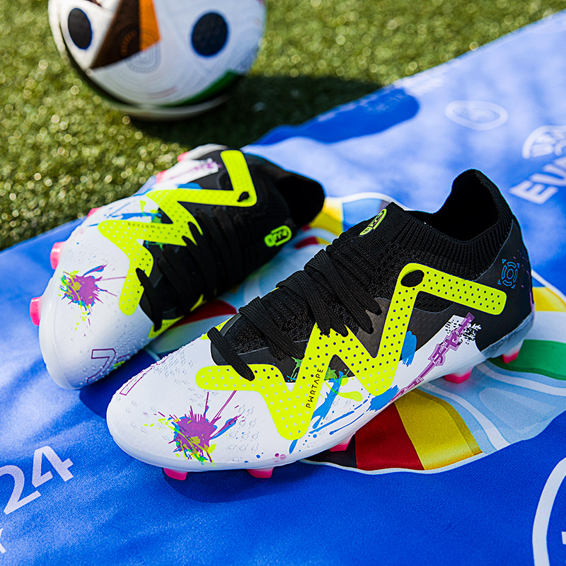 High Quality Mens Soccer Shoes Non-Slip Turf Soccer Cleats for Kids TF/FG Training Football Boots Chuteira Campo 35-45