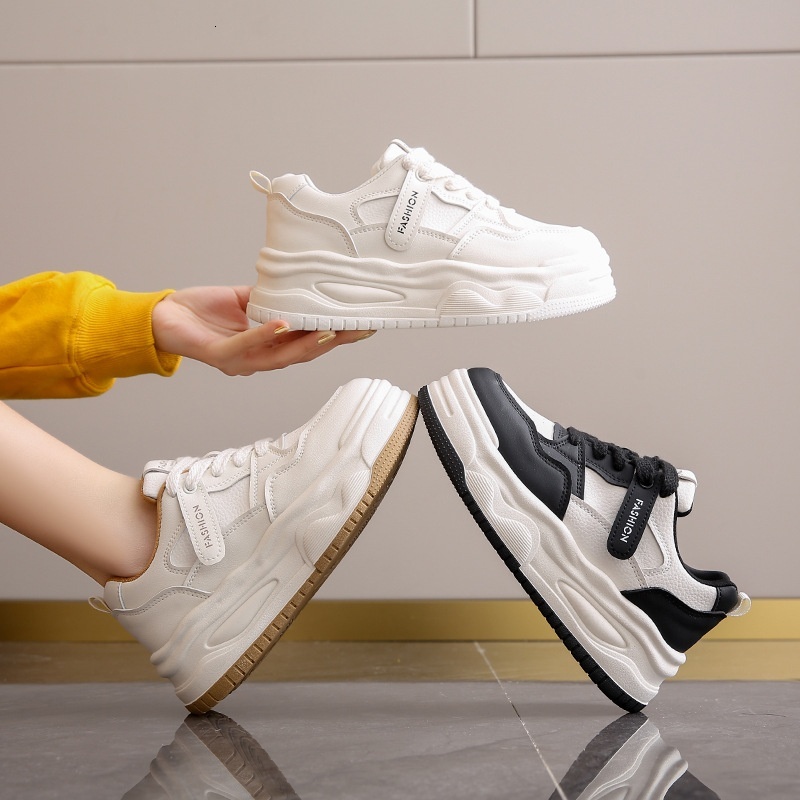 Thick soled board 2023 new fashionable breathable casual white ins comfortable small women's shoes