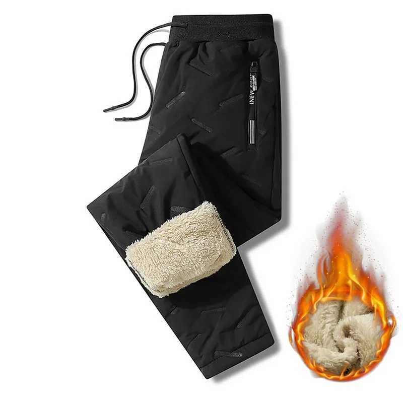 Winter sports shirt mens plush thick wool sports pants Lambswool hot pants casual pants windproof warm cotton pants W240919
