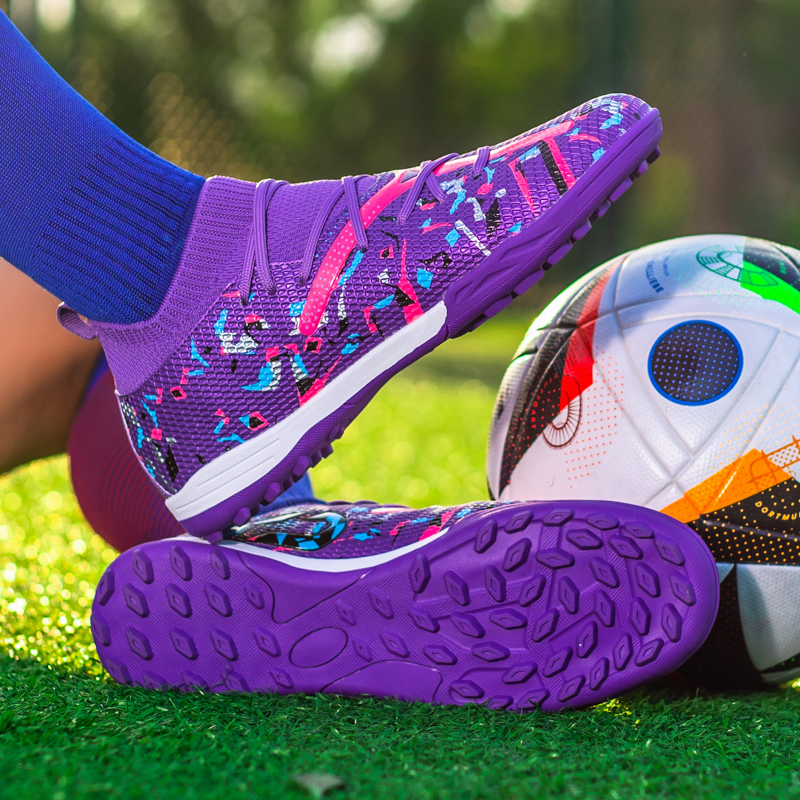 Purple Men Football Boots Indoor Futsal Grass Training Non Slip Soccer Cleats Ultralight Professional Studded Football Shoes
