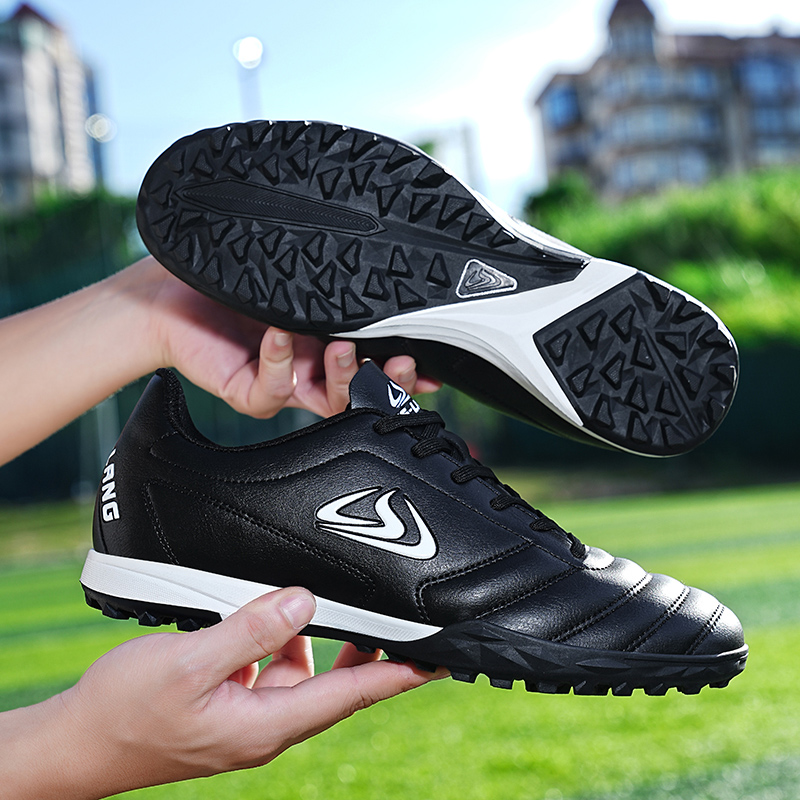 Men Soccer Shoes TF Match Comfortable Soccer Grass Cleats Breathable Sport Outdoor Training Shoes Drop Shipping Football Boots