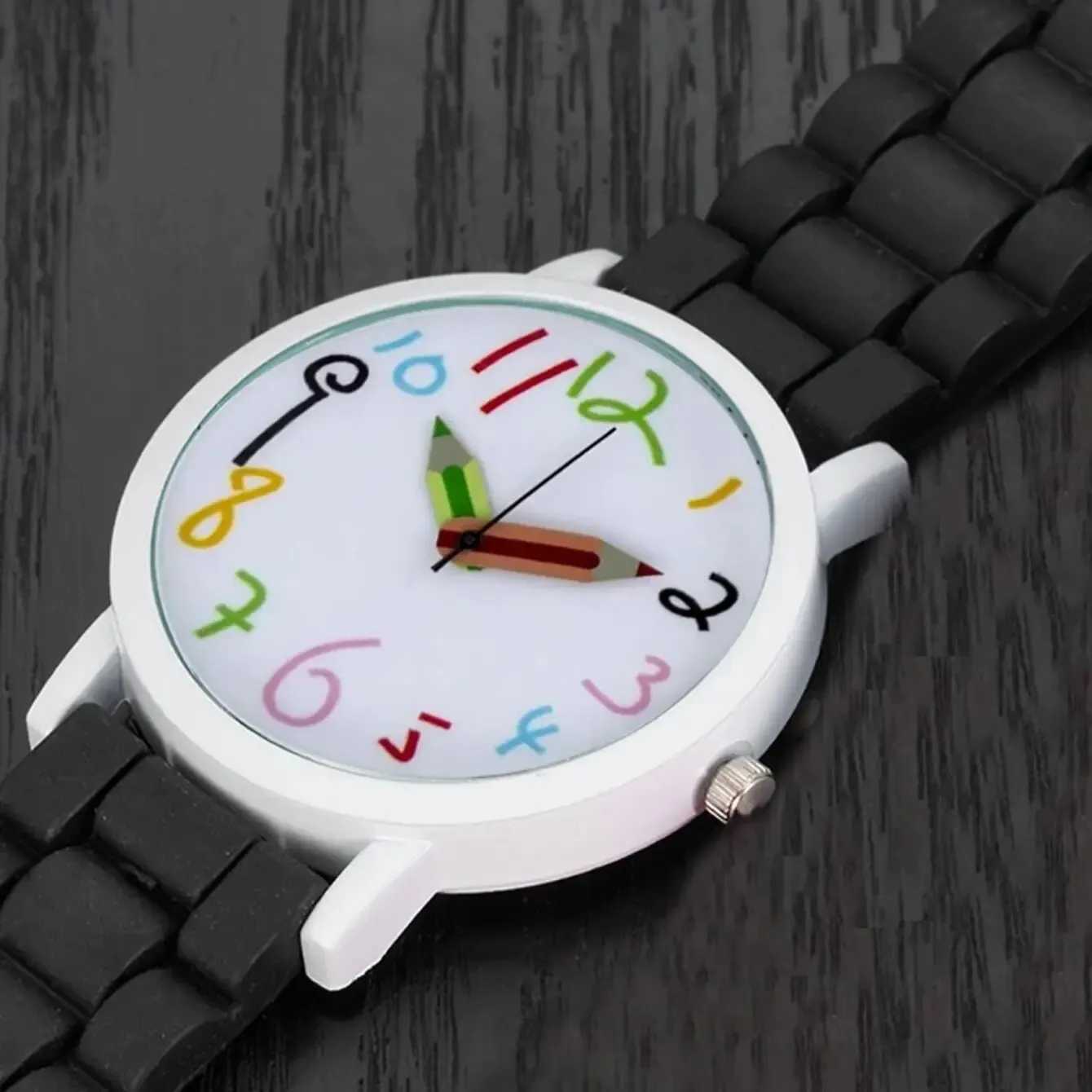 Ladies Little Fresh Jelly Silicone Pencil Digital Quartz Watch Middle And High School Simple Leisure Sports Pointer WatchX240920