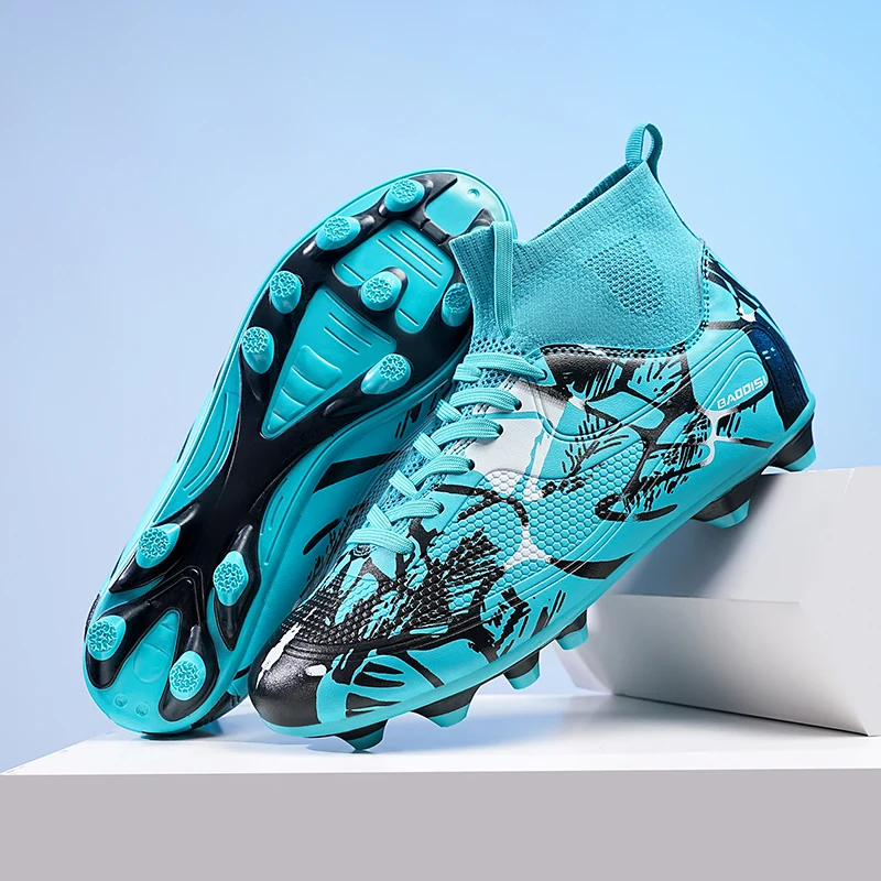 New Mens Football Shoes High Quality Ultralight Soccer Shoes Non Slip Professional Training Football Boots Fast Training Sneaker