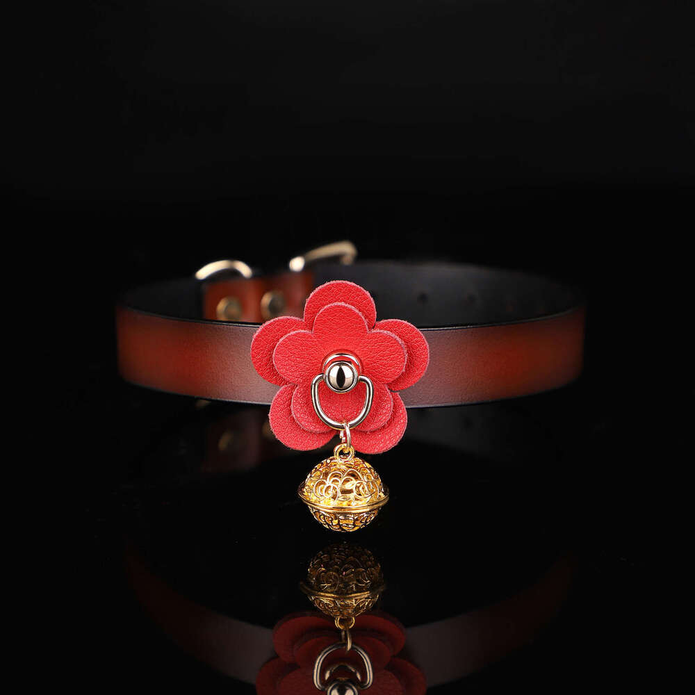 High end SM props, retro leather traction neck cover, flower bell, fun collar, alternative choker, adult products