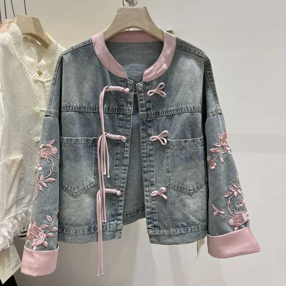 Short Buckle Denim Coat Women New Chinese Style stand collar Top 2024Spring Bomber Outerwear Fashion Street Jeans Jacket femaleX240920