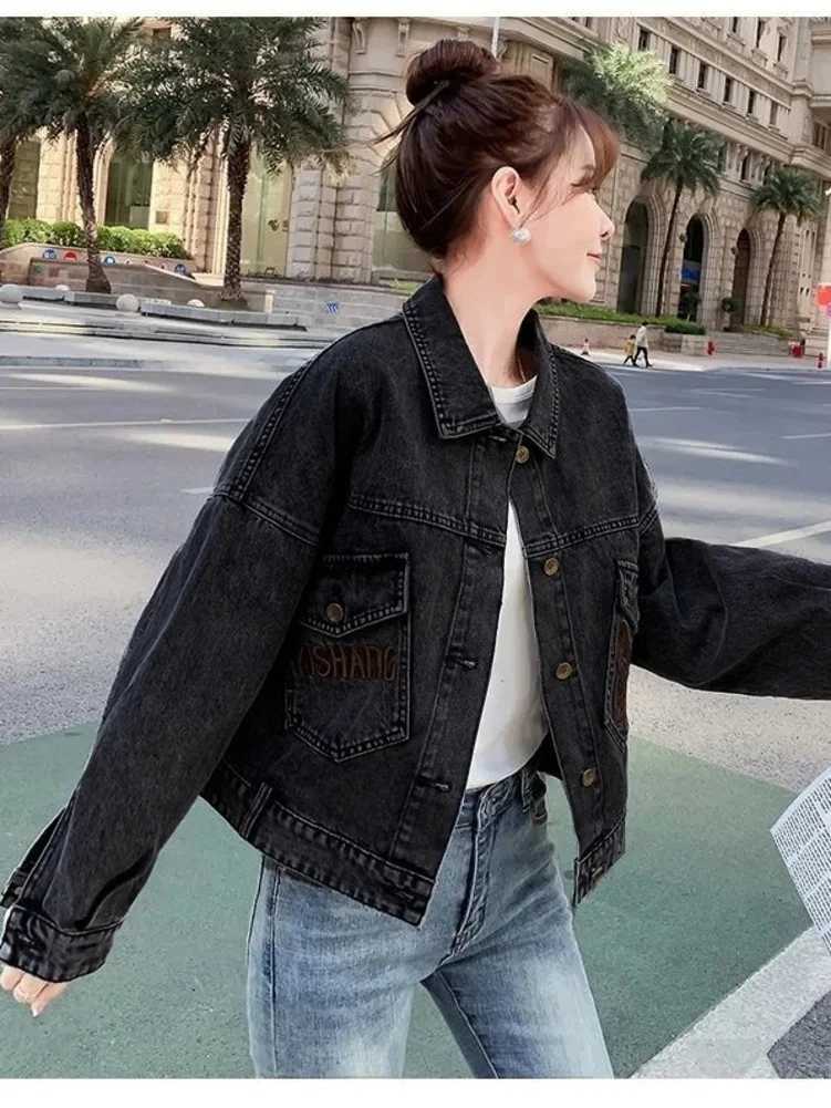 Butterfly Flower Embroidered Letter Denim Jacket Woman Spring Autumn Coat Cotton Outerwear Button Female Girl Casual JeansX240920