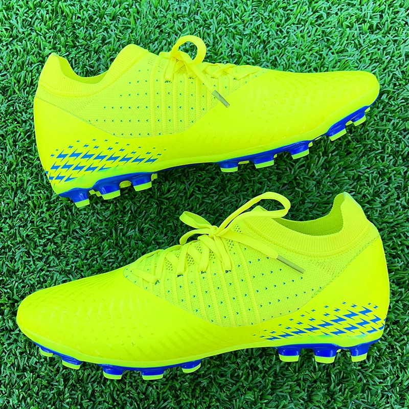 Men Soccer Shoes Football Boots Ultra-light Non-slip Long Spikes Outdoor Professional Cleats Grass Sports Shoes Match Sneakers