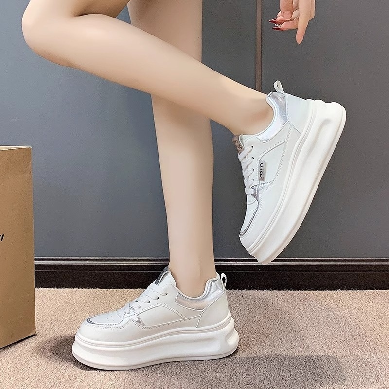 Sponge cake thick soled white women 2024, small height increasing single shoes for students, versatile casual board shoes, soft sole, lightweight