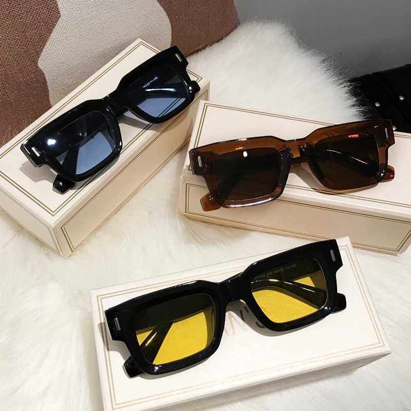 Brand Designer Square Sunglasses Women Men Ocean Color Shades Sun Glasses Female Fashion Rectangle Rivet Oculos De SolX240920