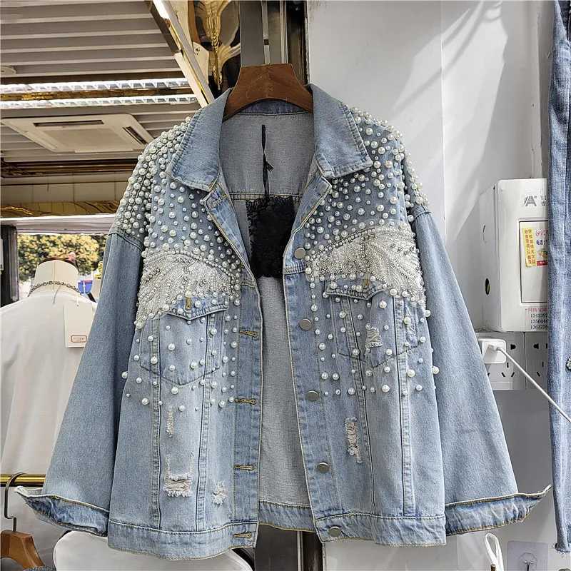 Heavy Work Pearl Diamonds Denim Jacket Women Loose Short Cowboy Outerwear Vintage Blue Holes Big Pocket Jeans Jacket Coat FemaleX240920