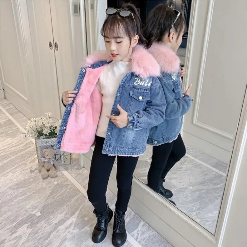 2025 Korean Winter Girl Denim Jacket Cartoon Sequined Bear Plus Velvet Girl Outerwear Coat 314 Years Kids Teenage Girl Parka 251027