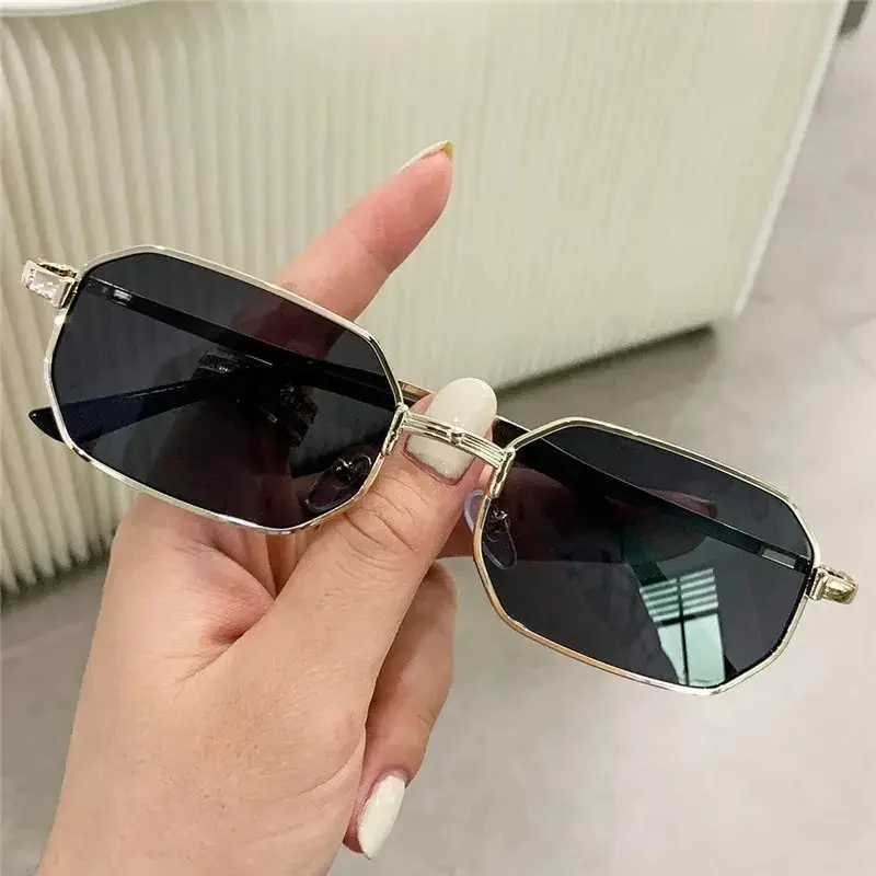 Narrow Sunglasses for Men Fashion Rectangle for Women Metal Luxury Brand Classic Sun GlassesX240920