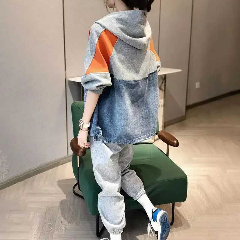Fashion Denim Jacket Womens Korean Casual New Hooded Sweatshirt Denim Jacket Spring and Autumn Patch Patchwork Jacket 2024 CoatX240920