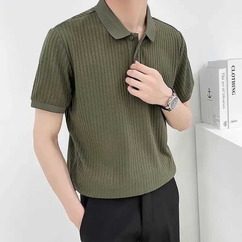 2022 Mens Summer Polo Shirt Lightweight Striped Lapel Short Sleeve Business Casual T-shirt Slimming Effective Knitted TopX240920