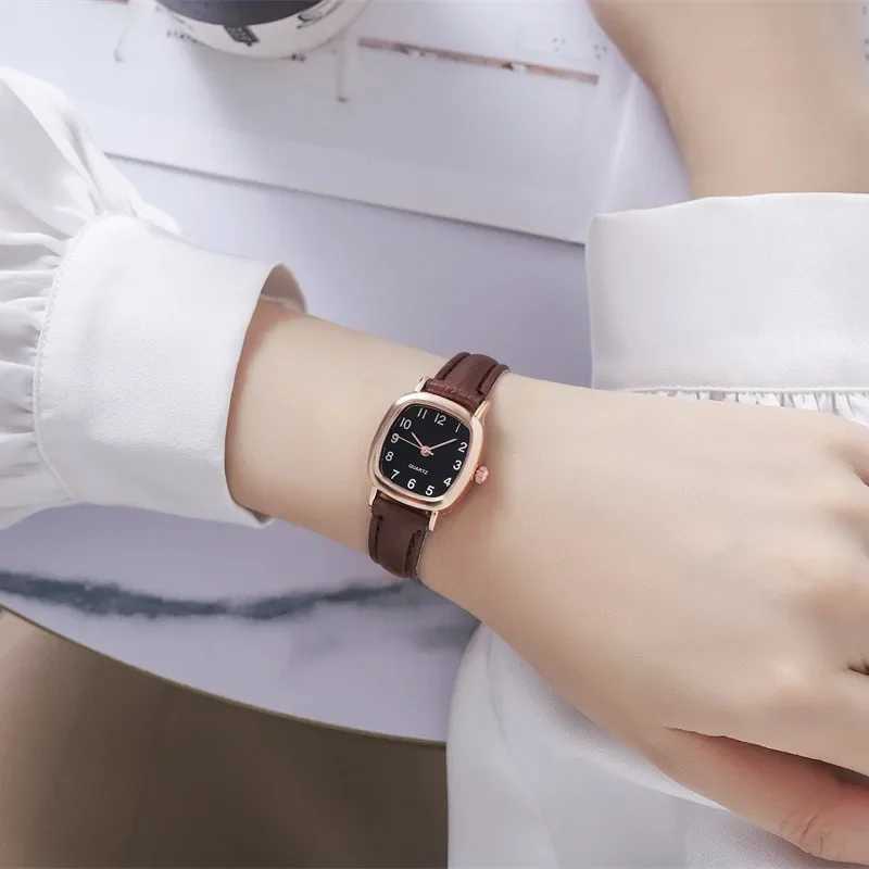Square Belt Literary Retro Womens Watch Korean Fashion Womens Quartz Watch Fashion Versatile Womens Watch WristwatchesX240920