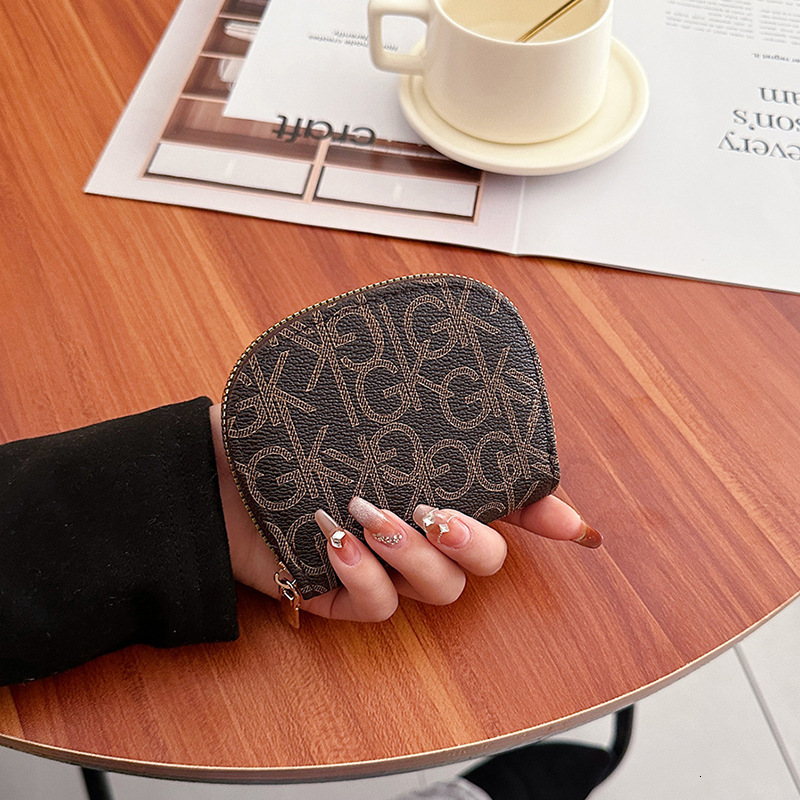 New high-quality wallet designer bag classic short coin purse mini key bag card clip fashionable luxury makeup bag velvet bread black red