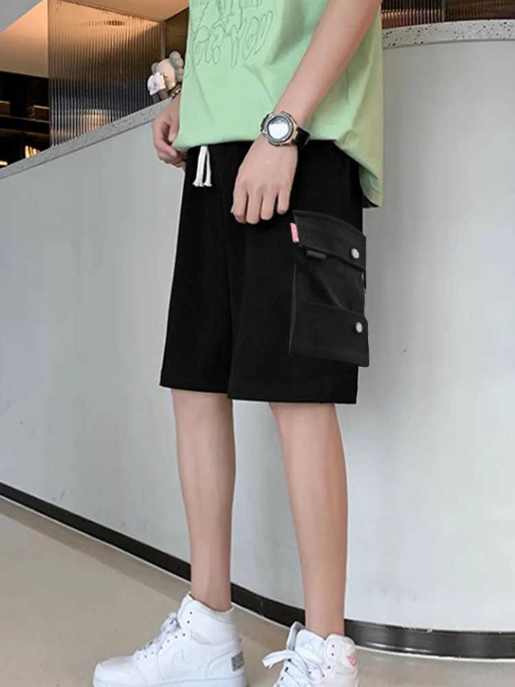 Shorts men outside the summer wearing Korean version of loose fashion ins cargo pants trend with straight casual pantsX240921