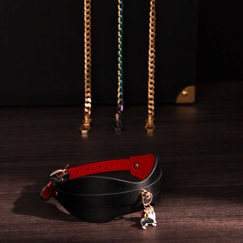High end SM props, genuine leather sex collar, sexy and bright red sex traction neck cover with pendant, alternative adult products