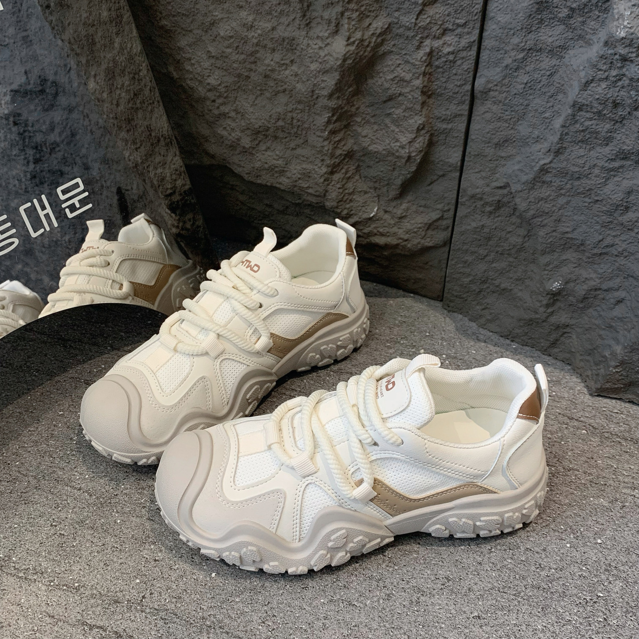 Round toe, small height increase, thick soled dad for women, 2024 new summer casual, breathable, ugly and cute sports shoes ddmythur