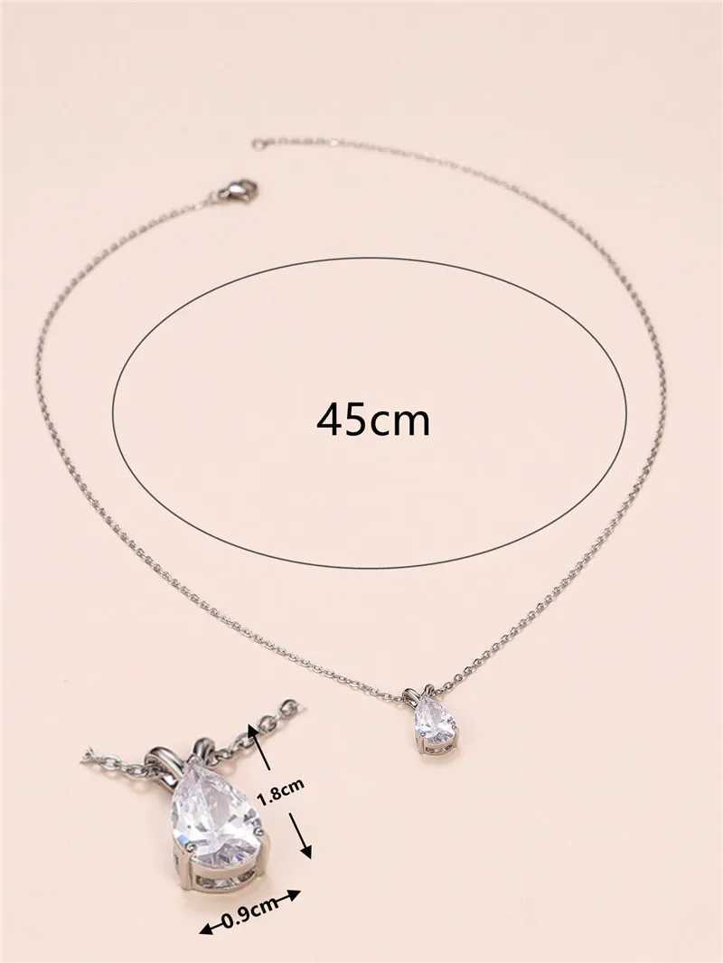 Huitan luxury pear cubic zirconia pendant necklace used for weddings engagement parties high-quality silver fashion jewelry W240918