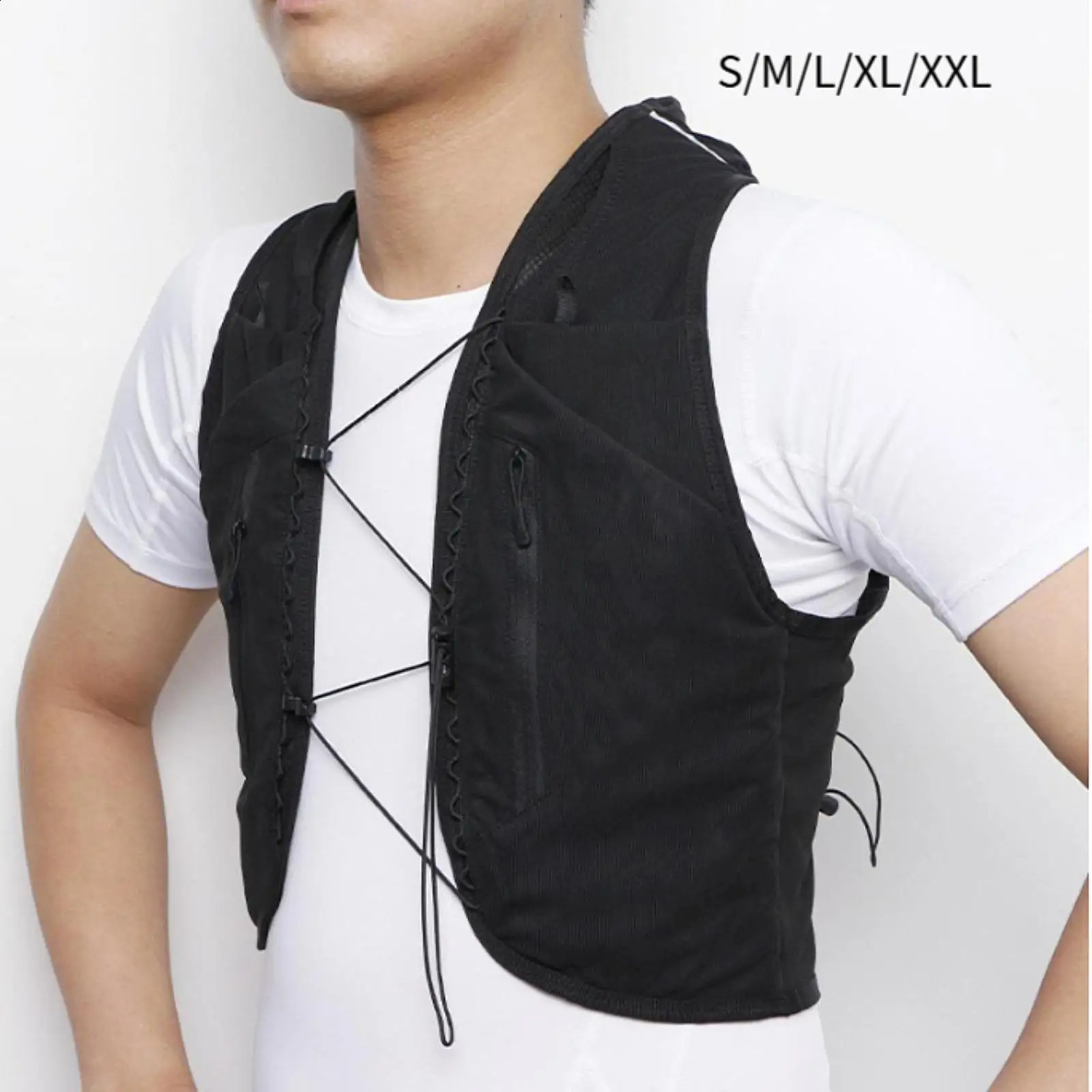 A moisturizing running vest with multiple pocket adjustable day bag equipment outdoor climbing bike camping sports 240911