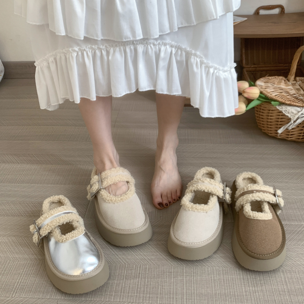 Women Slippers Boots Fleece Winter Warm Fashion Wear Thick Sole Increase Height Slip On Triple Apricot Beige Sier Free shipping