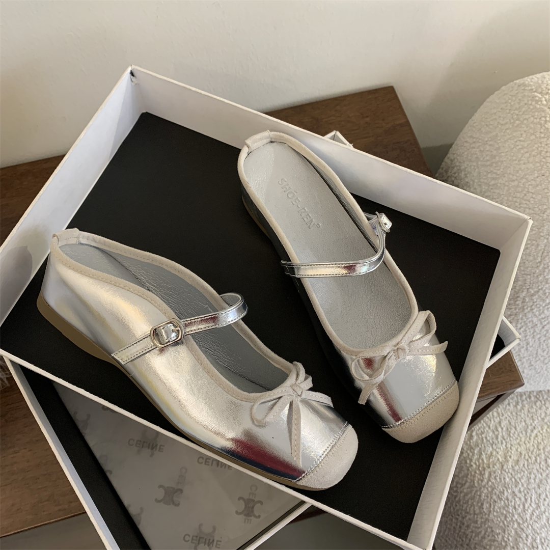 2025 S Fashion Designer Women Casual Shoes Flat Bottom Comfort France Gentle Style Cute Design Triple Pink Sier Free Shipping