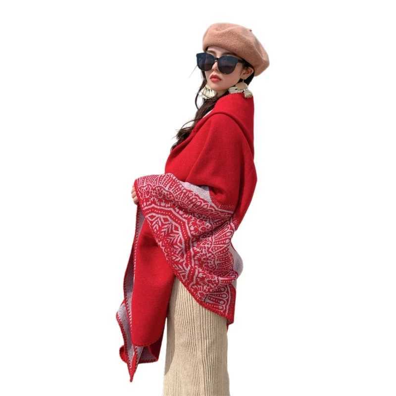 Winter Knitted Large Shawl Bohemian Geometric Printed Raincoat with Hoodie Suitable for Women W240921