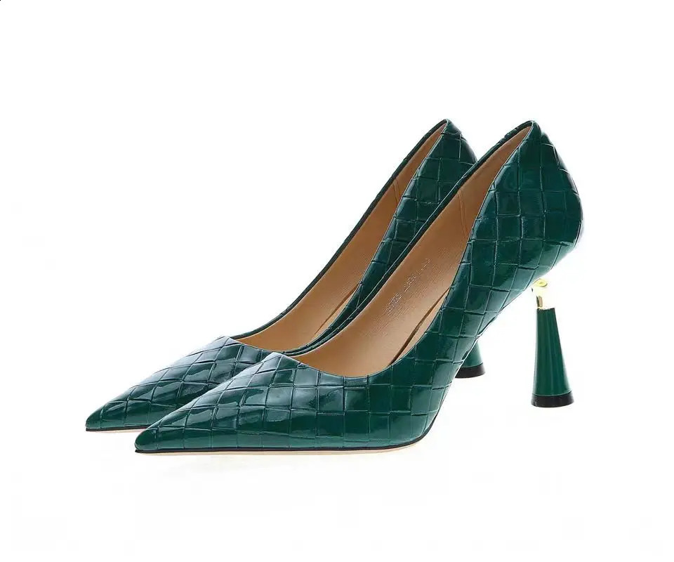 Plaid Classic Casual High Heels Pattern Embossed Fashion Oversized Shoes Autumn/Winter Pump Womens Shoes 240919