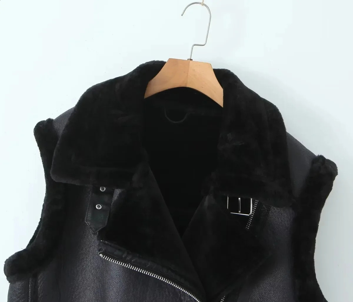 Y2K Autumn Winter Womens Sheepskin Vest Faux Suede Sleeveless Vest Coat Cotton Bomber Coat Female Fur Leather Jacket 240919