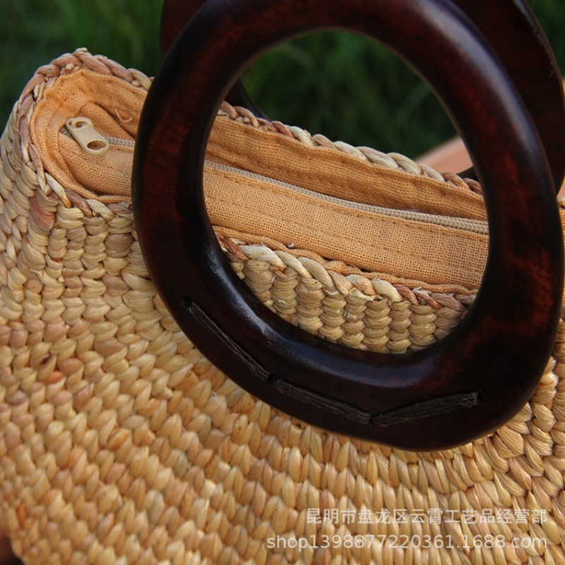 Summer New Wooden Handle Grass Woven Bag Handheld Leisure Small And Fresh Women's Handbag