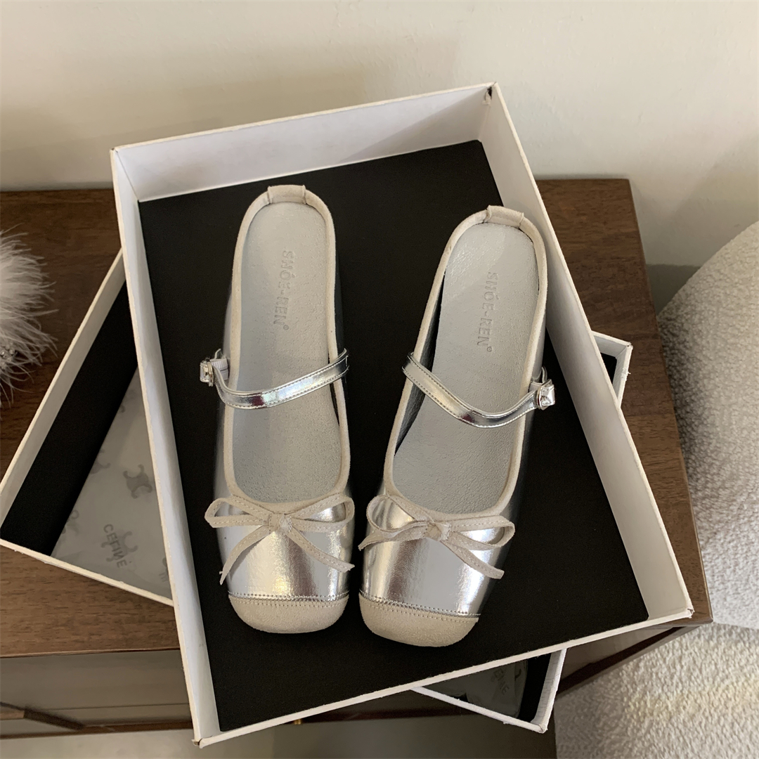 2025 S Fashion Designer Women Casual Shoes Flat Bottom Comfort France Gentle Style Cute Design Triple Pink Sier Free Shipping