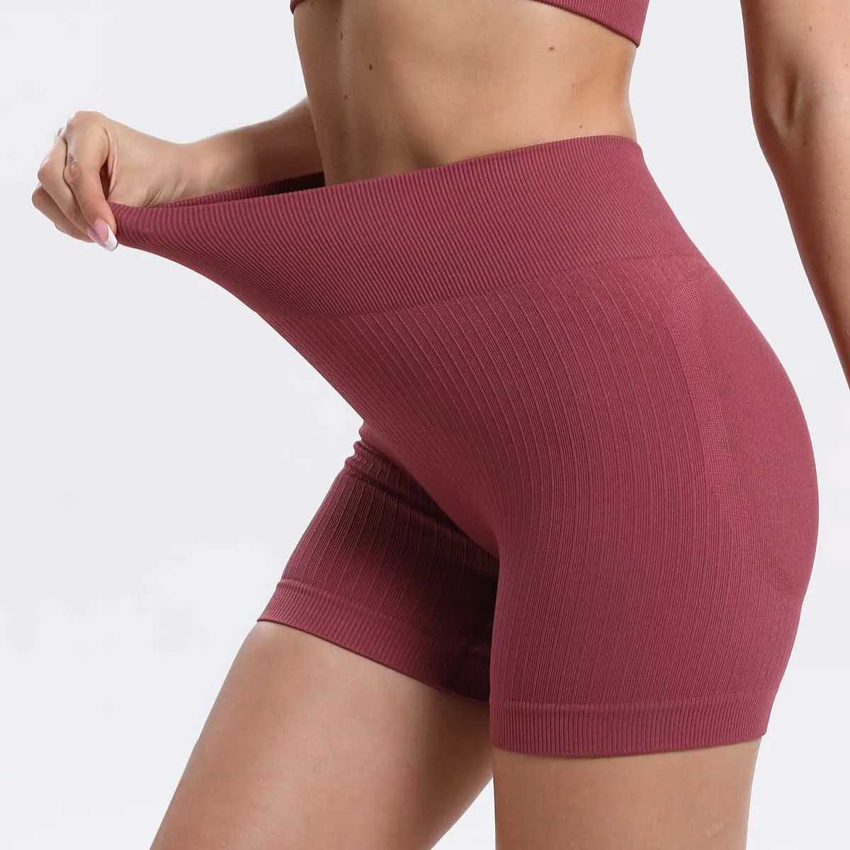 Yoga Outfit Seamless High Waist Abdominal Control Push Up Female Peach Butt Scrunch Bicycle Exercise Fitness Gym Shorts Black and White H240921