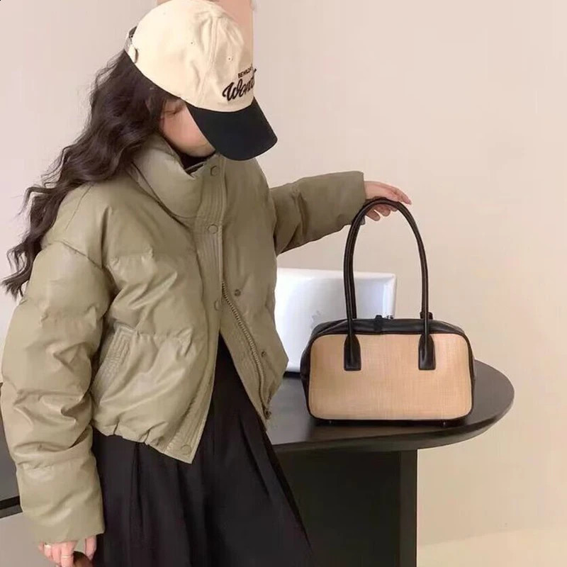 Winter Warm Thick Parka Fashion Loose Crop Jacket Female Black Cotton Padded PU Leather Elegant Zipper Coat Y2K Tops 240919