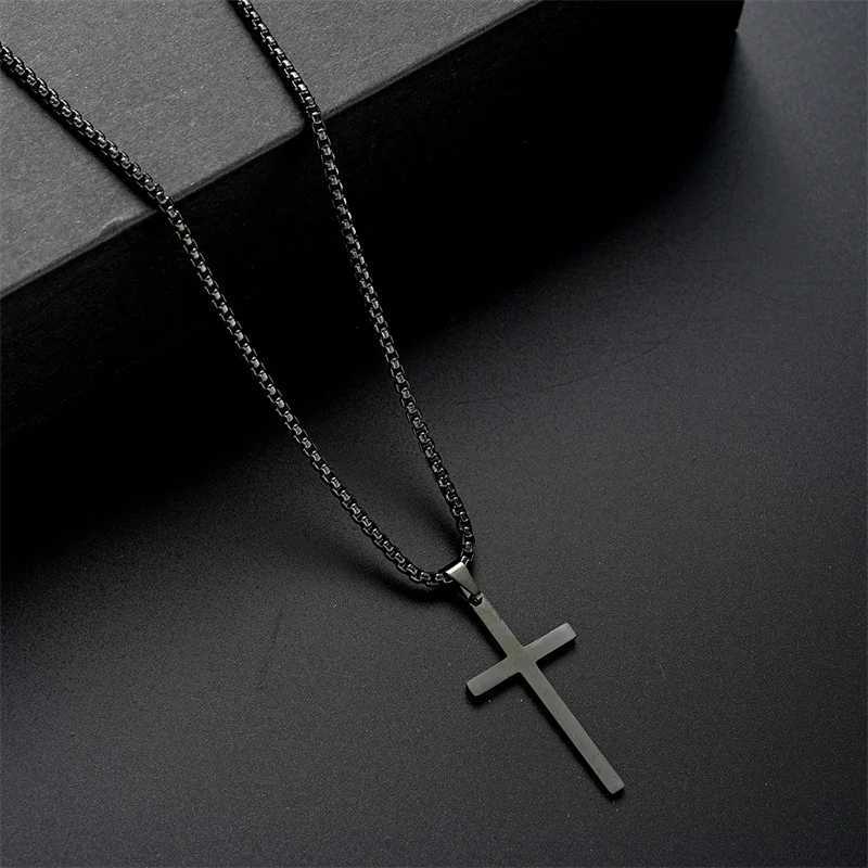 Black titanium steel cross pendant necklace suitable for men women minimalist men women necklace box chain necklace party jewelry set W240918