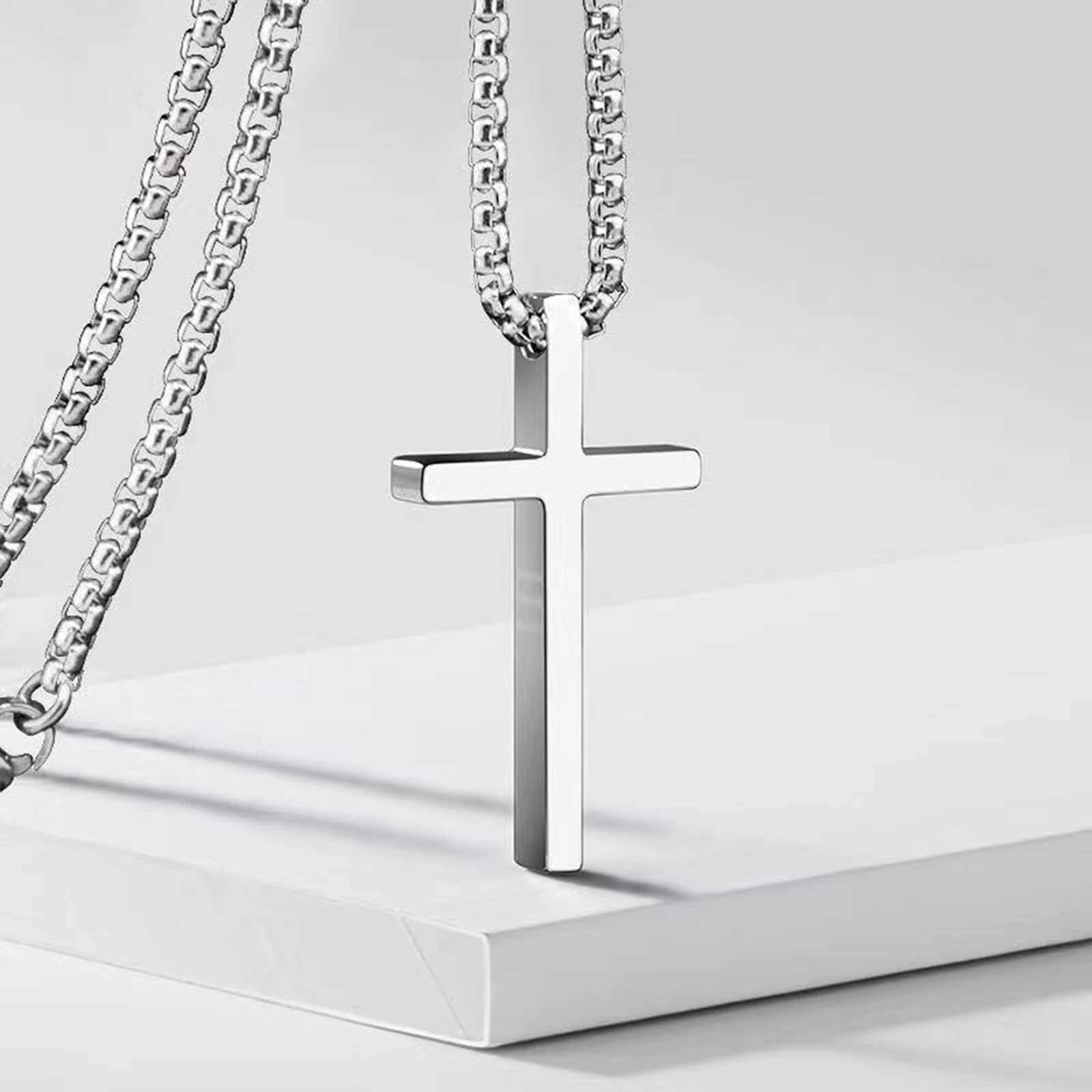 Vnox mens cross necklace silver plain cross pendant necklace with stainless steel box chain W240918