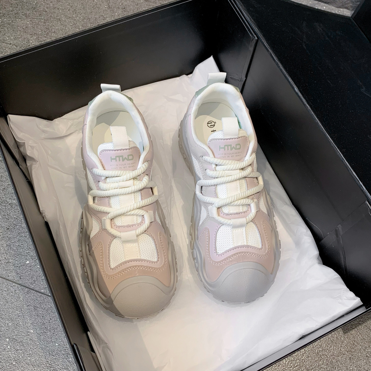 Round toe, small height increase, thick soled dad for women, 2024 new summer casual, breathable, ugly and cute sports shoes ddmythur