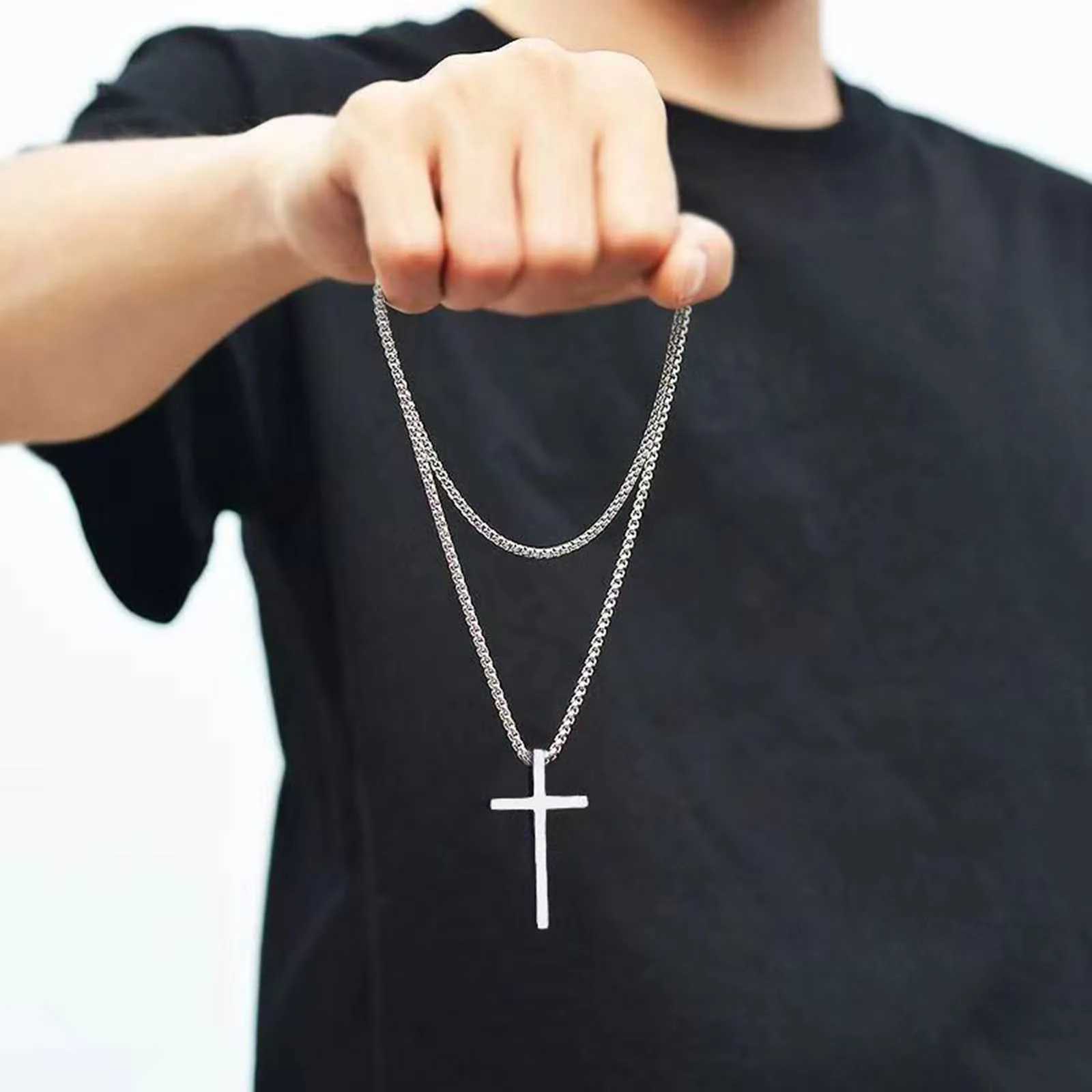 Vnox mens cross necklace silver plain cross pendant necklace with stainless steel box chain W240918