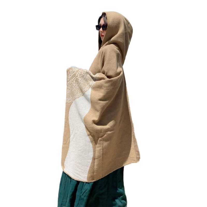 Winter Knitted Large Shawl Bohemian Geometric Printed Raincoat with Hoodie Suitable for Women W240921