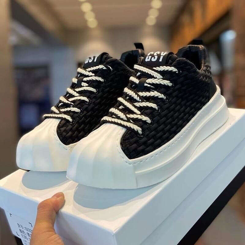 Designer for Men Striped Patchwork Casual Shoes Male Ightweight Skateboard Brand Summer Sneakers