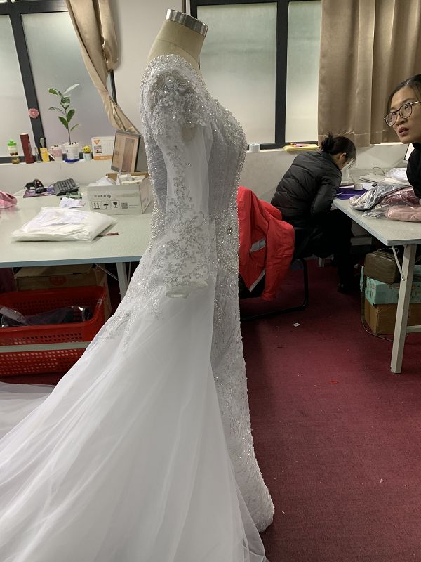 Fall Mermaid Wedding Dress Elegant One Shoulder Lace Applique Sweep Train Bridal Gowns Upscale Custom Made