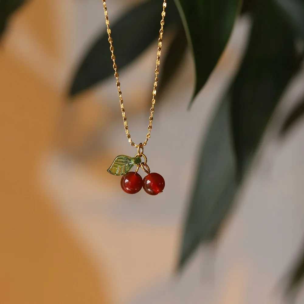 316L Stainless Steel Cherry Necklace Natural Stone Bead Pendant Necklace Womens Fashion Wedding Jewelry Birthday Gift W240918