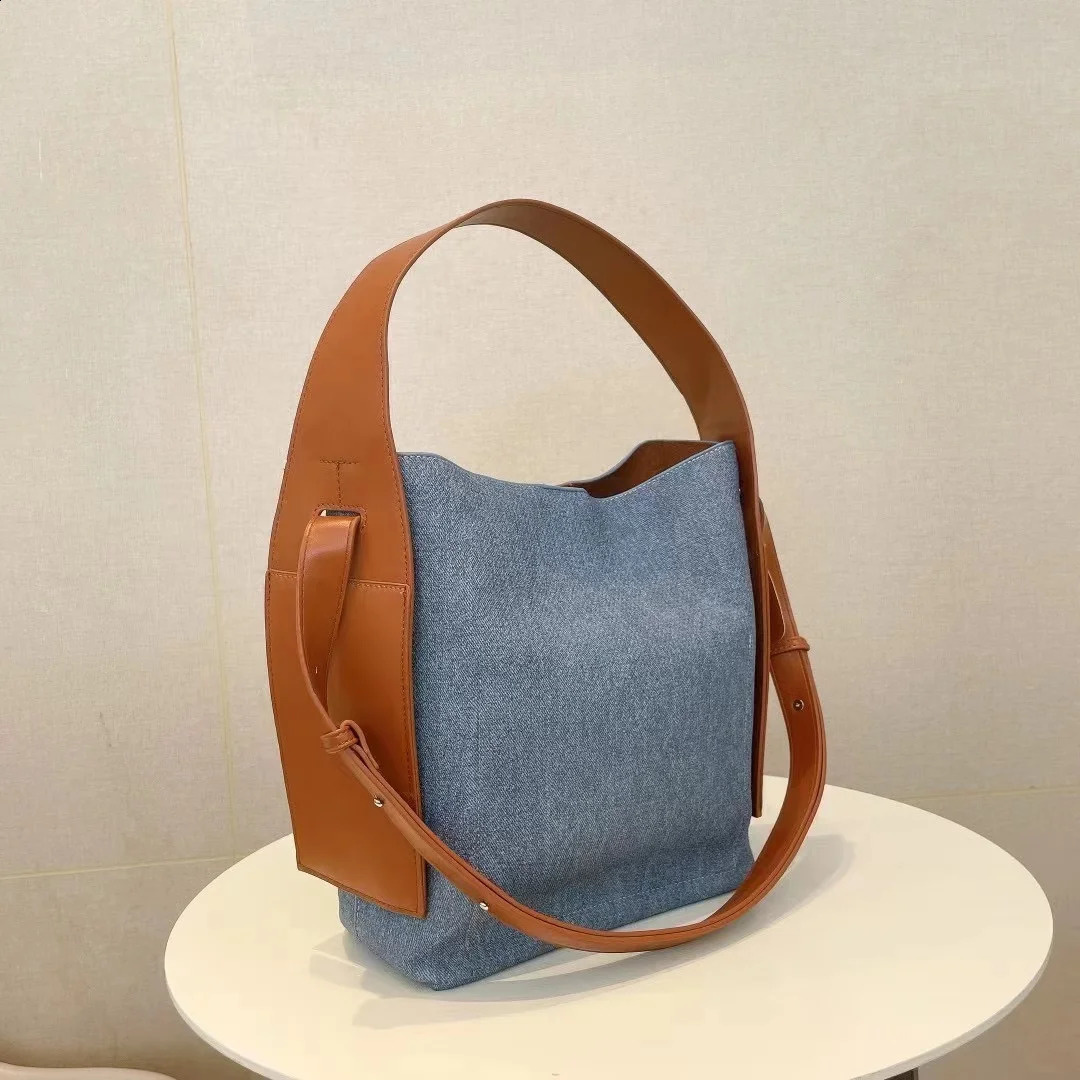 High quality genuine leather denim bucket bag large capacity handbag womens 240919
