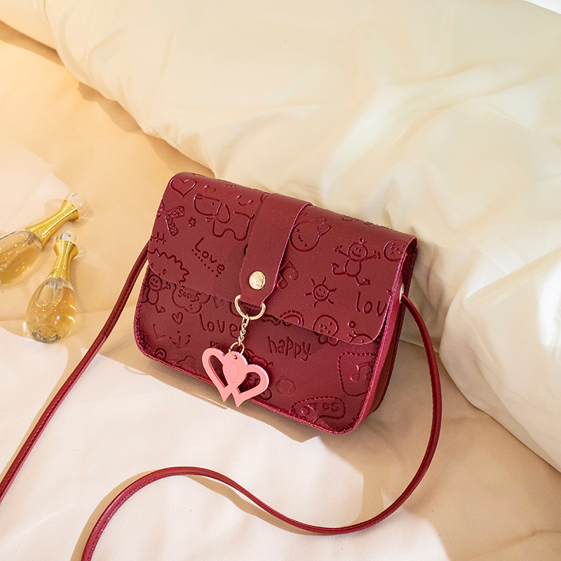 Designer Embossed Small Square Bag Crossbody Bag Ladies Shoulder Bags Hearts Hanging Decoration Mobile Phone Bag Fashion Bags DPD2409214