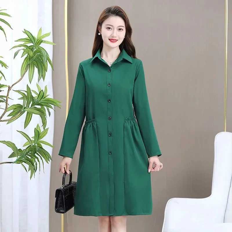 Large Size Windbreaker Jacket Women Long 2024 New Coat Middle-Aged Mothers Outerwear Casual Western-Style Shirt Thin Female TopX240921