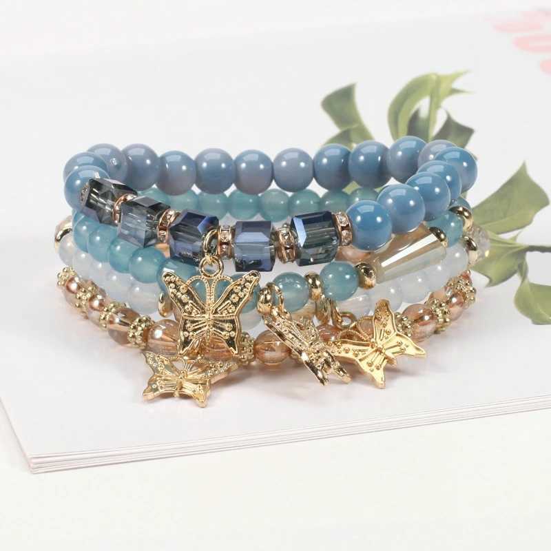 4 Pieces/Set Fashion Multi-Layer Beads Butterfly Pendant Bracelet Boho Artificial Glass Hand-Beaded Bracelet Jewelry GiftsX240921