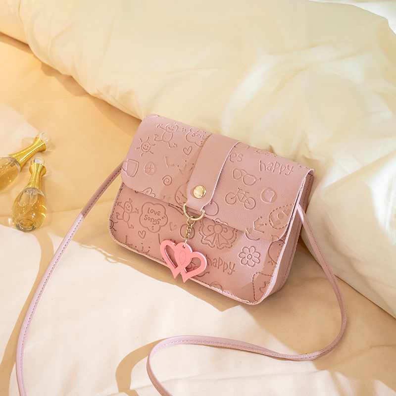 Designer Embossed Small Square Bag Crossbody Bag Ladies Shoulder Bags Hearts Hanging Decoration Mobile Phone Bag Fashion Bags DPD2409214
