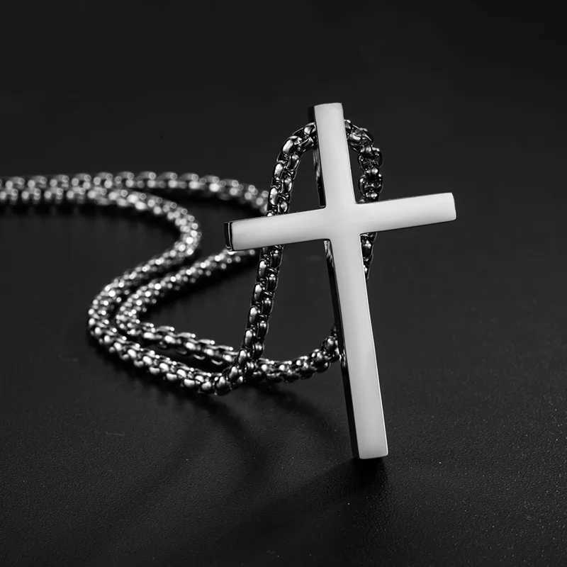 New stainless steel cross pendant necklace suitable for men women minimalist jewelry mens and womens necklaces silver W240918