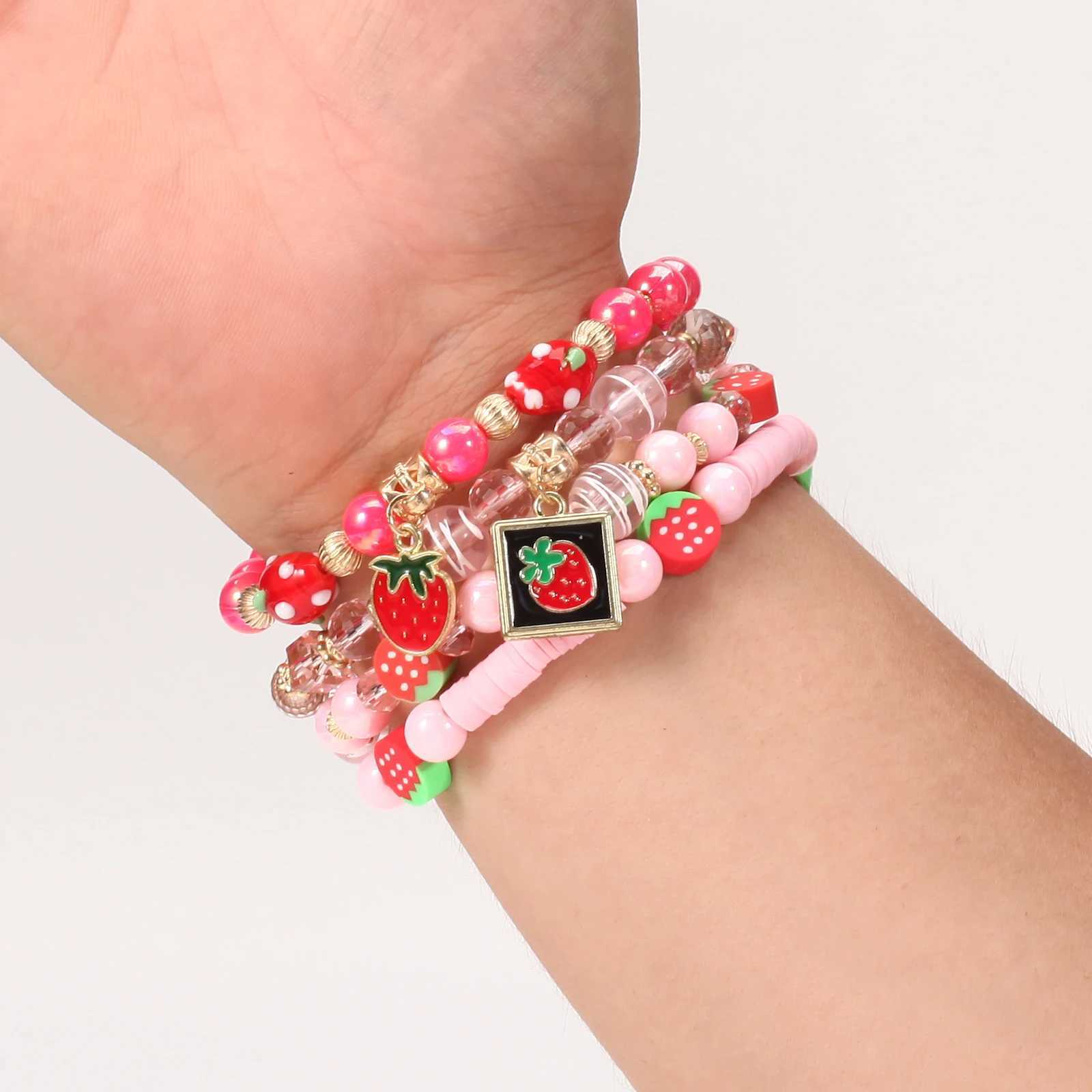 Strawberry Pendant Pink Beads Multilayer Stretch Bracelet Cute Fruit Design Hand Decoration Gift For WomenX240921